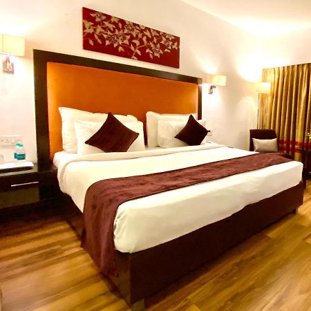 Gis Select Banjara Hill Hotel Hyderabad Ngoại thất bức ảnh