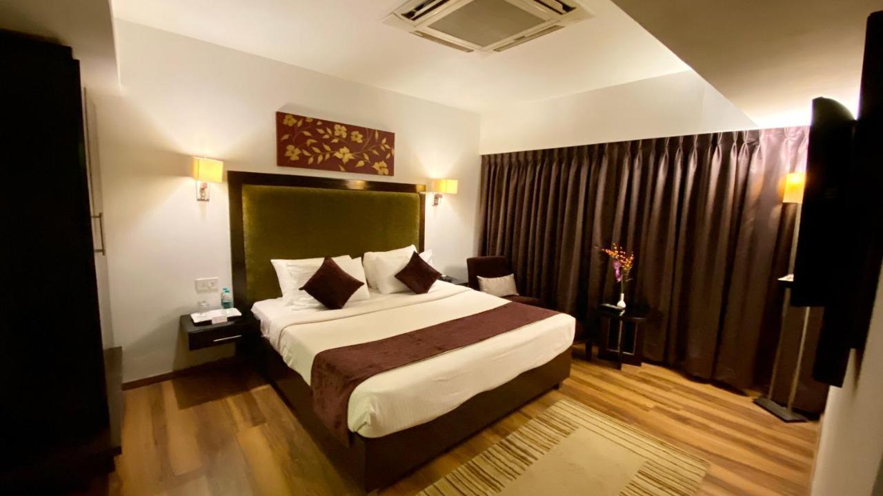 Gis Select Banjara Hill Hotel Hyderabad Ngoại thất bức ảnh