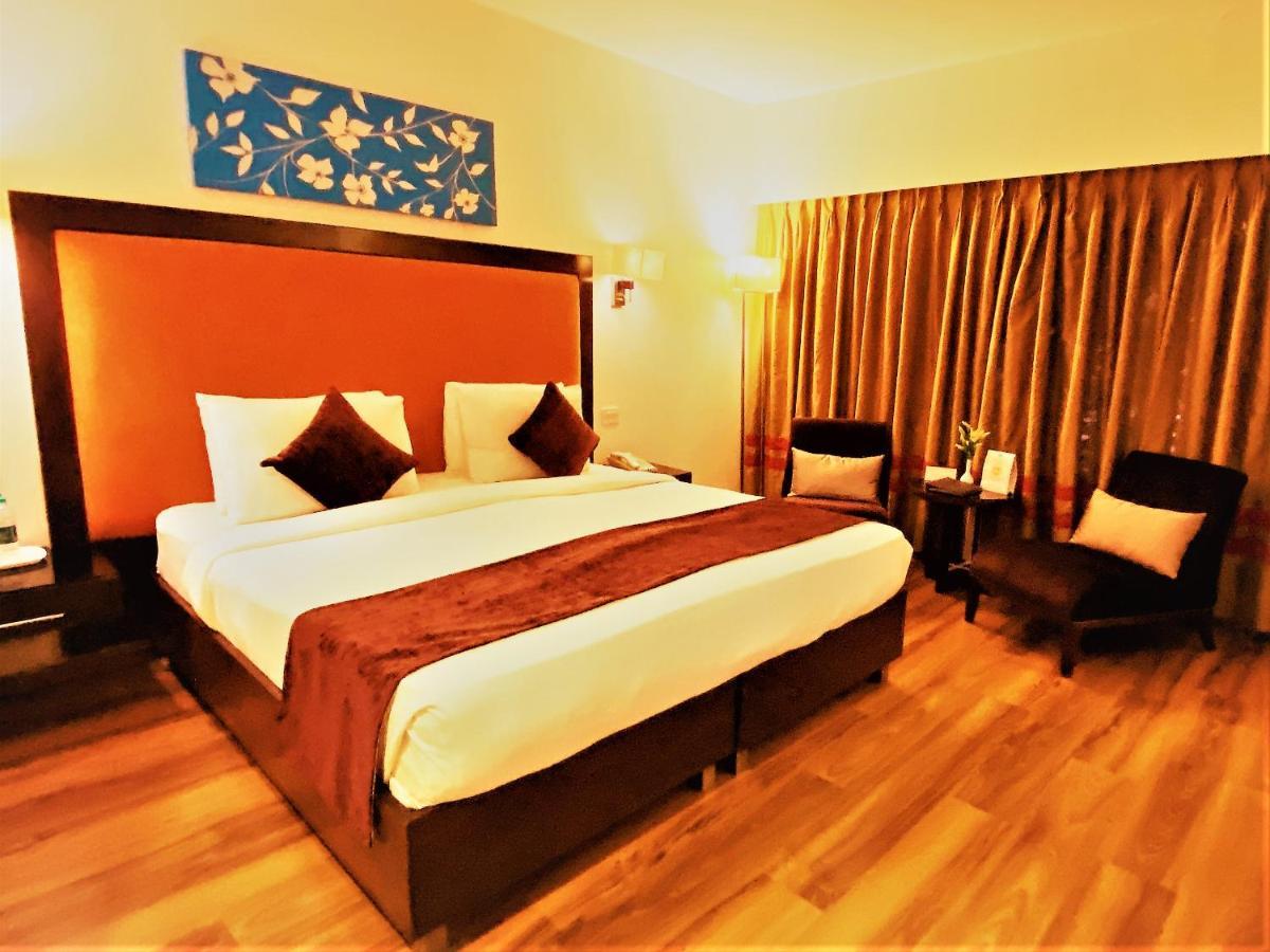 Gis Select Banjara Hill Hotel Hyderabad Ngoại thất bức ảnh