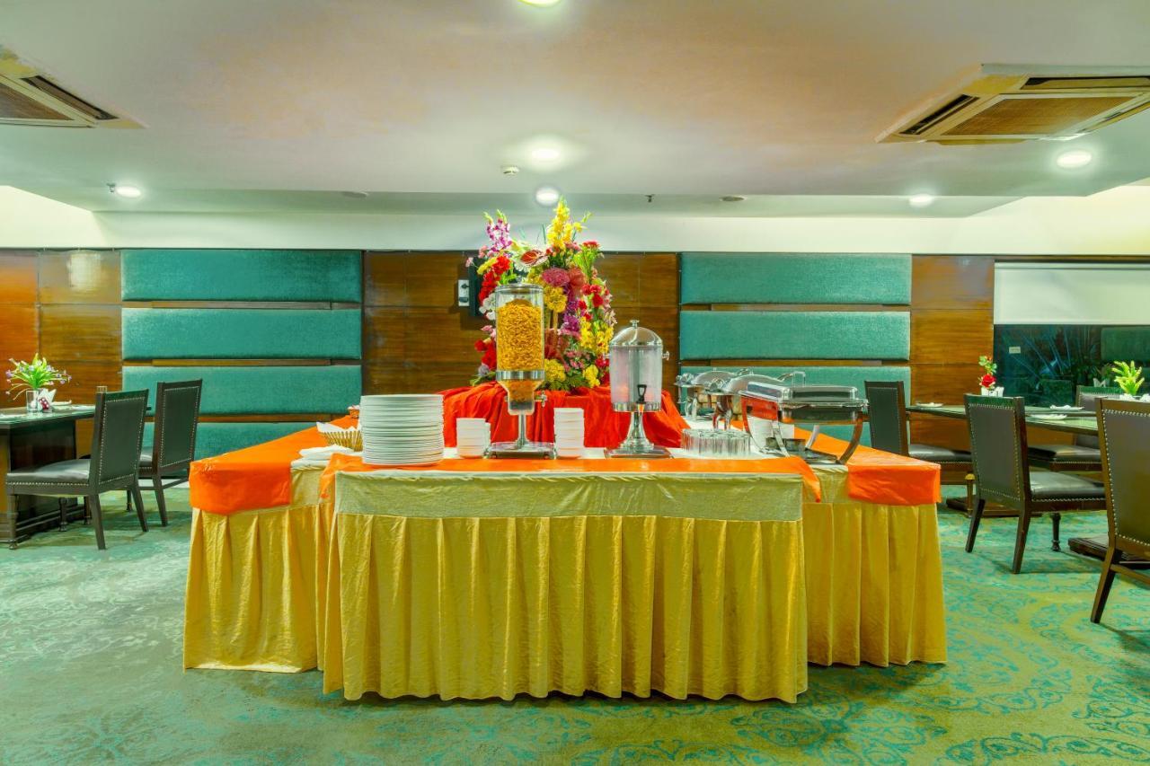 Gis Select Banjara Hill Hotel Hyderabad Ngoại thất bức ảnh