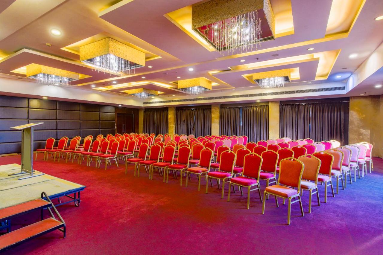 Gis Select Banjara Hill Hotel Hyderabad Ngoại thất bức ảnh