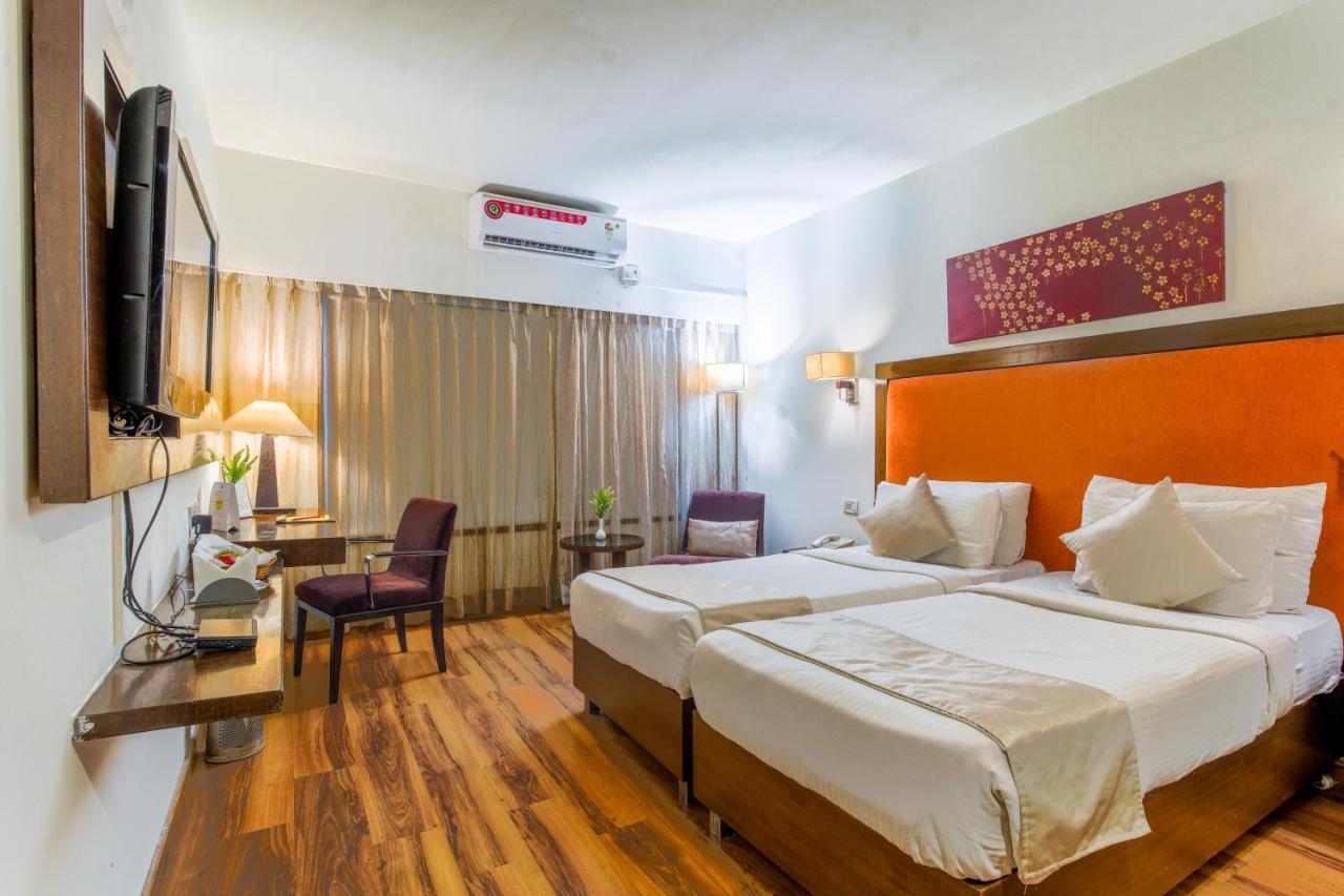 Gis Select Banjara Hill Hotel Hyderabad Ngoại thất bức ảnh