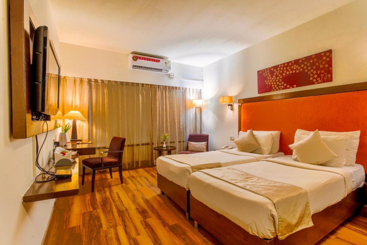 Gis Select Banjara Hill Hotel Hyderabad Ngoại thất bức ảnh