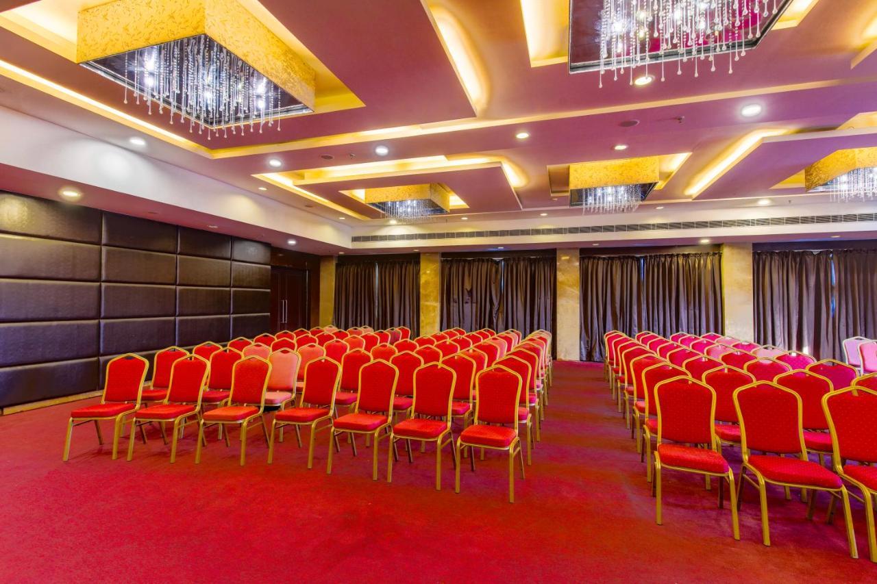 Gis Select Banjara Hill Hotel Hyderabad Ngoại thất bức ảnh