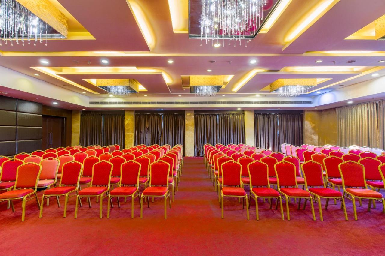 Gis Select Banjara Hill Hotel Hyderabad Ngoại thất bức ảnh