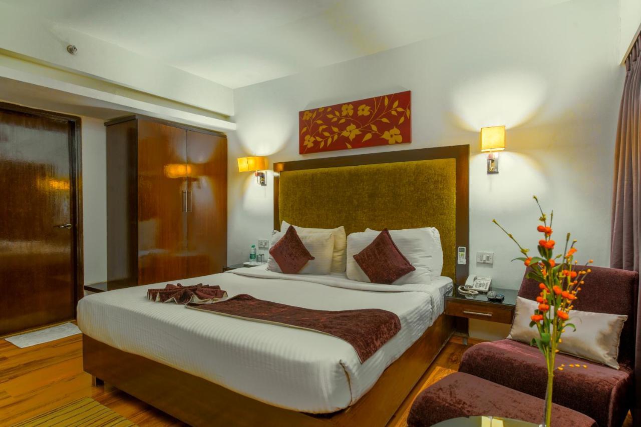 Gis Select Banjara Hill Hotel Hyderabad Ngoại thất bức ảnh