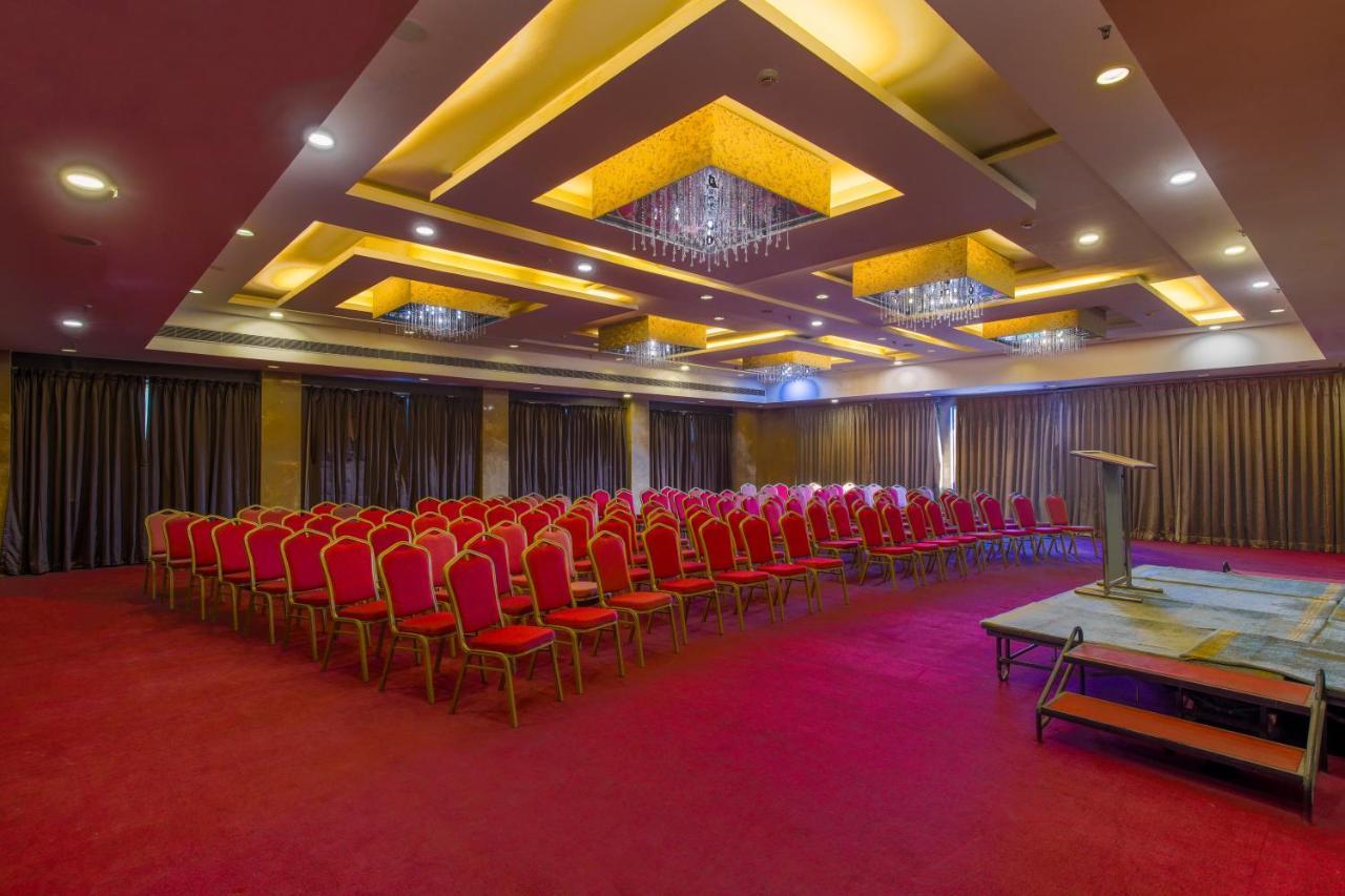 Gis Select Banjara Hill Hotel Hyderabad Ngoại thất bức ảnh