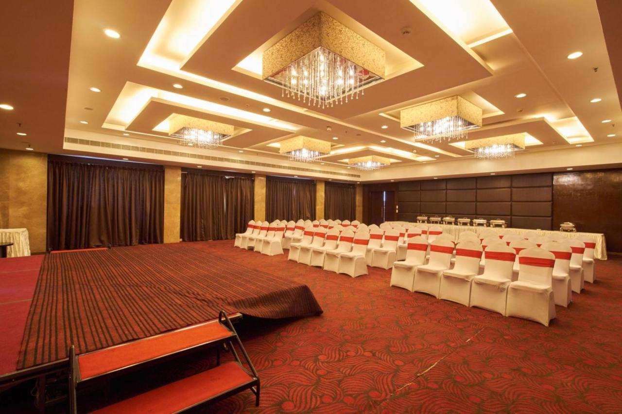 Gis Select Banjara Hill Hotel Hyderabad Ngoại thất bức ảnh