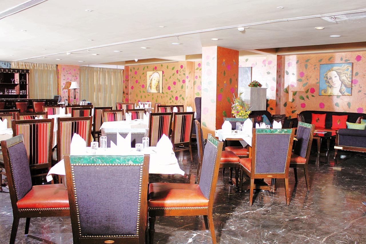 Gis Select Banjara Hill Hotel Hyderabad Ngoại thất bức ảnh